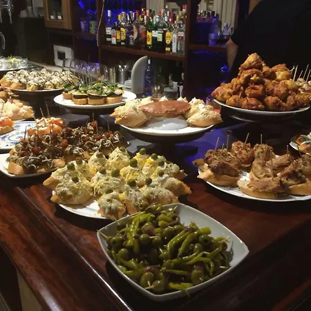 Fc9 Habitacion Privada Con Bano Incluido 홈스테이 산세바스티안