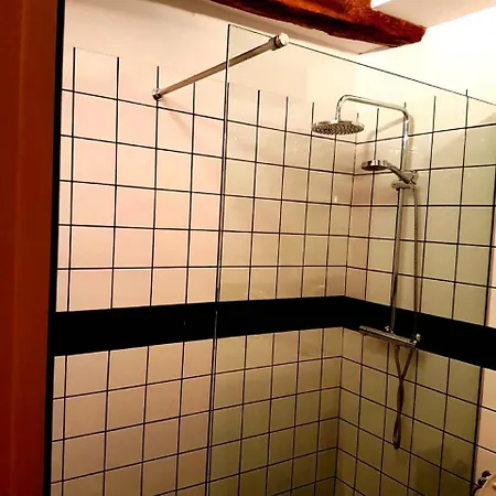 Проживання в сім'ї Fc9 Habitacion Privada Con Bano Incluido